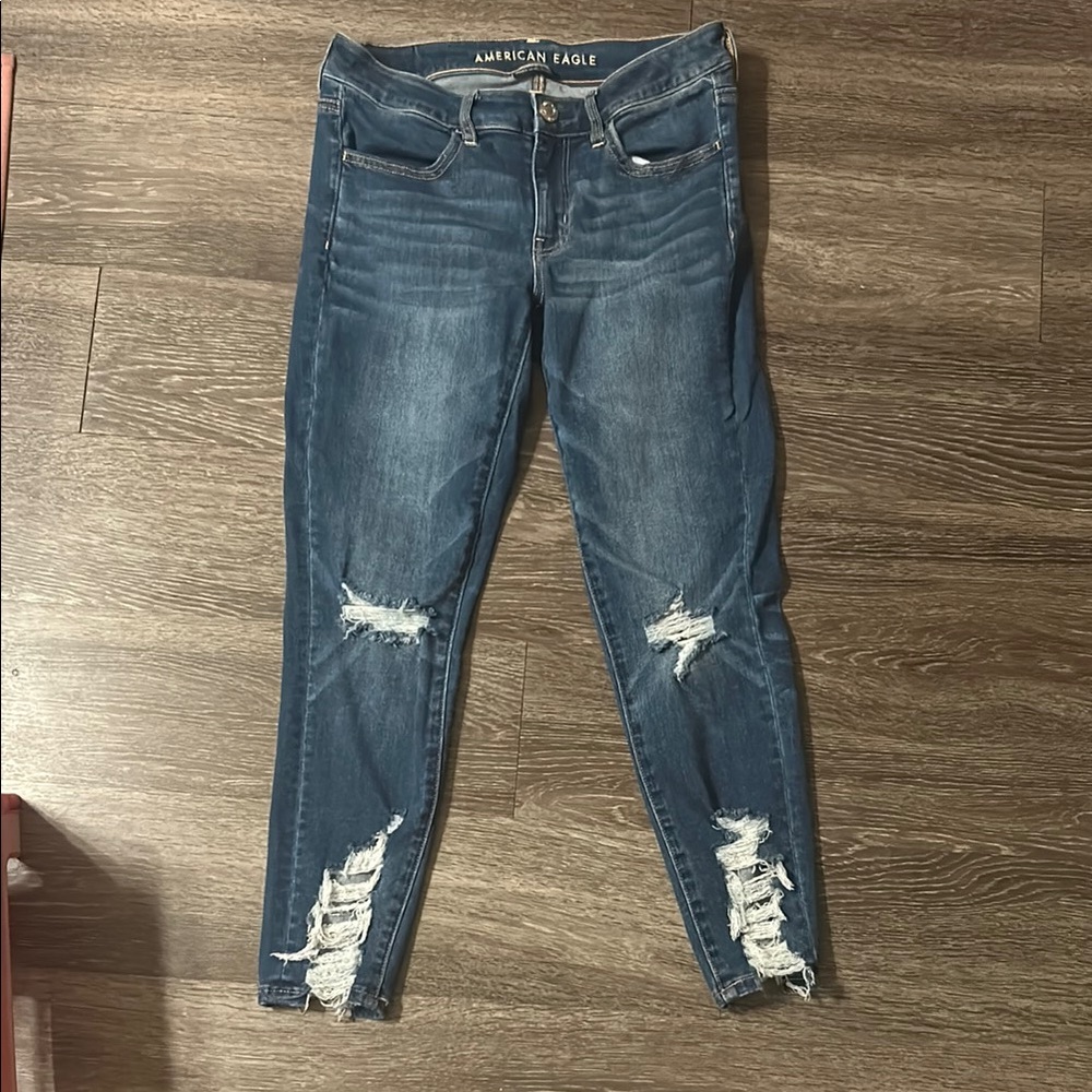 American Eagle Outfitters Women's Distressed Crop Jegging